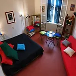 Bastia-room 2* Bastia (Corsica)