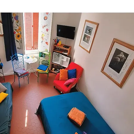 Bastia-room Couette-café Bastia (Corsica)